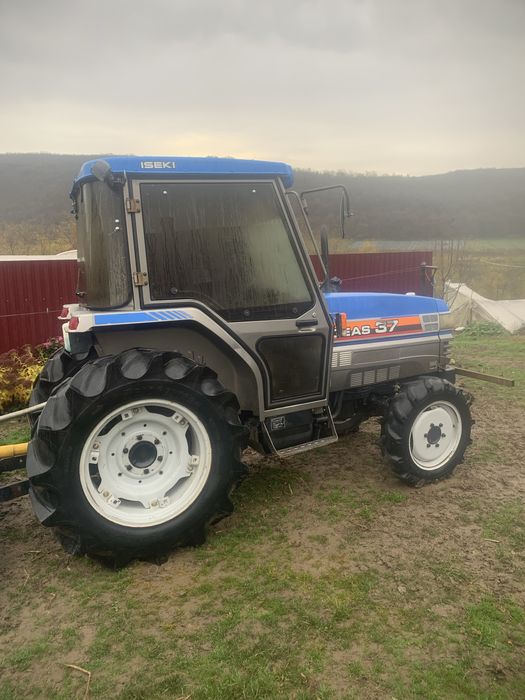 Продам трактор в доброму стані