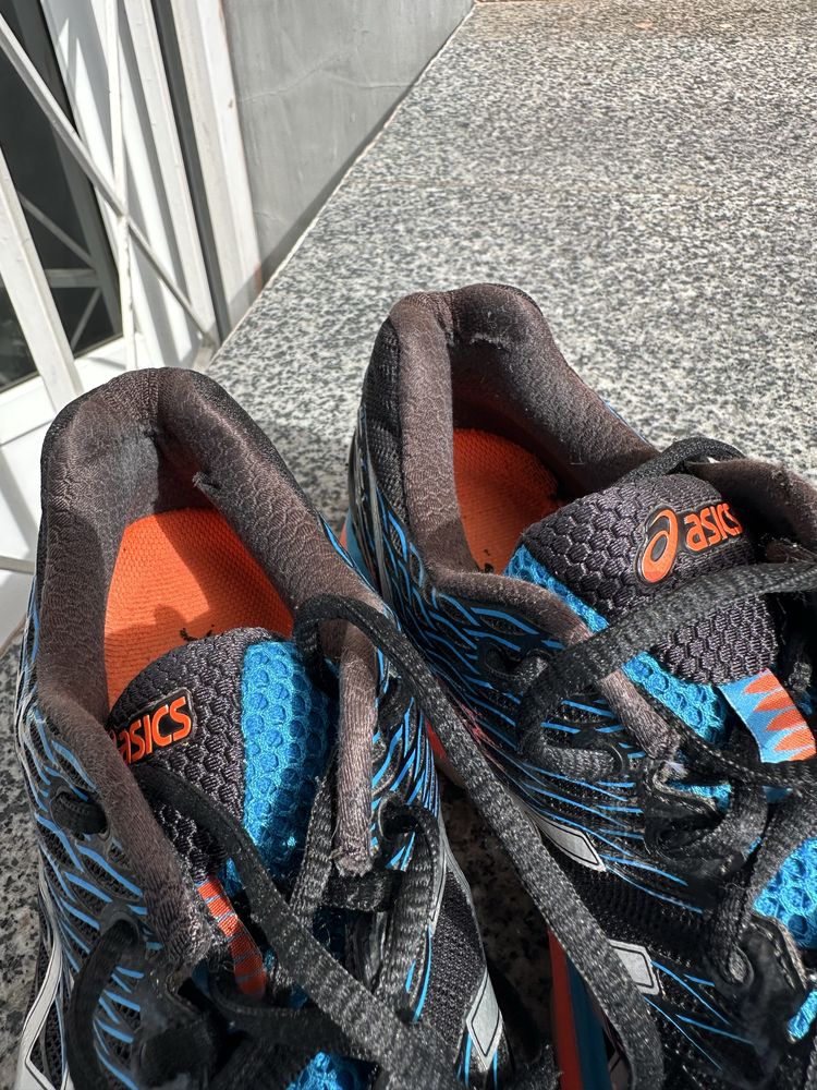 Кросівки для бігу ASICS Gel-Nimbus 18 44 розмір оригінал