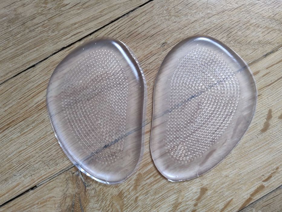 Nowe, samoprzylepne podkładki żelowe do butów