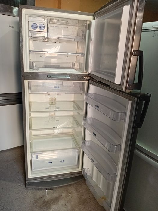 Холодильник Beko WWHD57EBMH