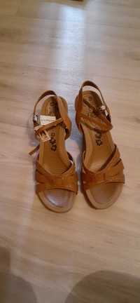 Продам босоножки женские Hush Puppies p41