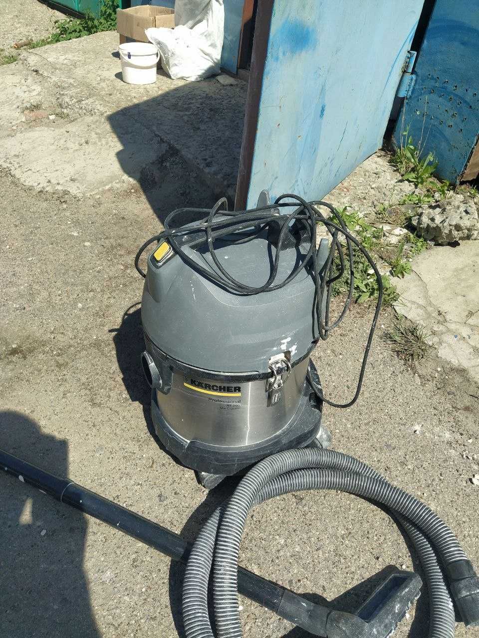 Пылесос KARCHER-  Professional NT 20/1