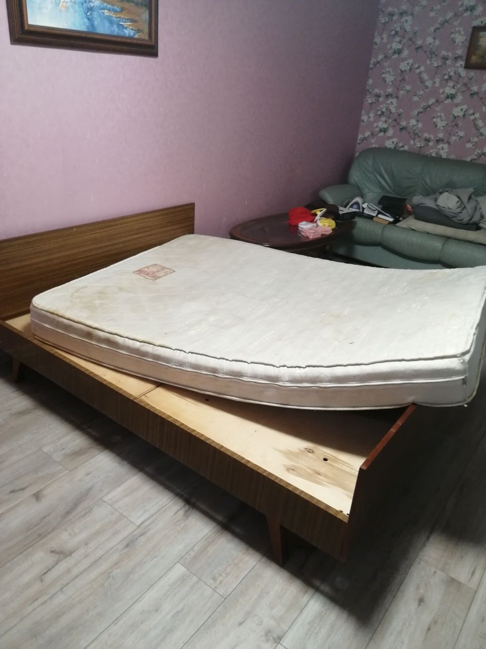 Кровать 140х200 с матрасом