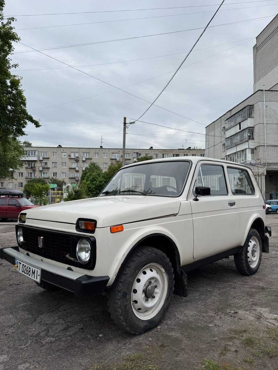 Продаю ВАЗ 2121 (нива) в оригіналі 1989 р., не фарбована.