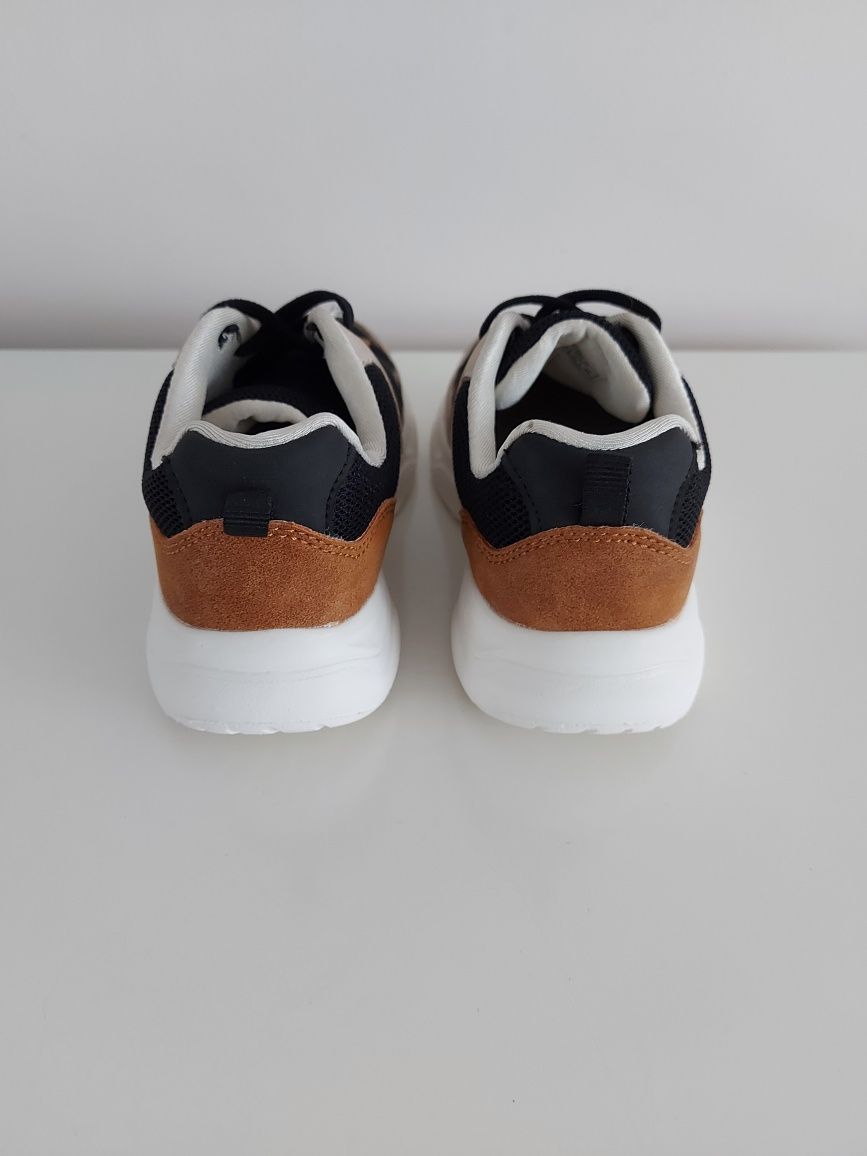 Adidasy obuwie sportowe