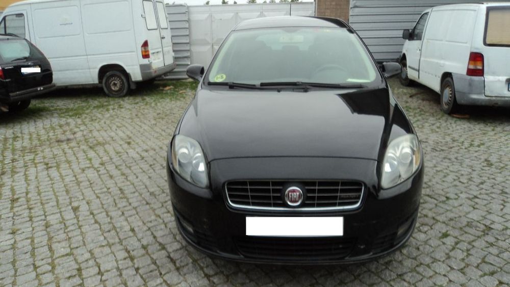 Fiat Croma 1.9 Multijet 5P 2008 - Para Peças