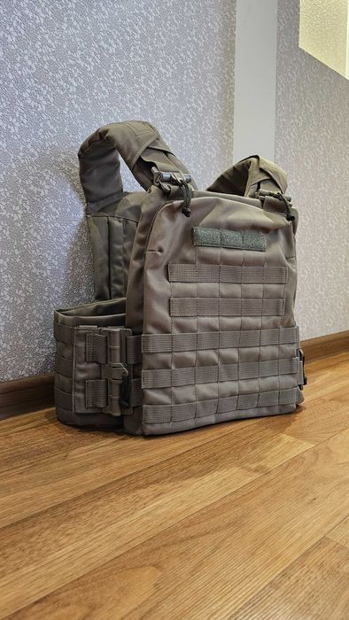 Жилет чоловічий швидкий скид берці талани рюкзак рпс черевики