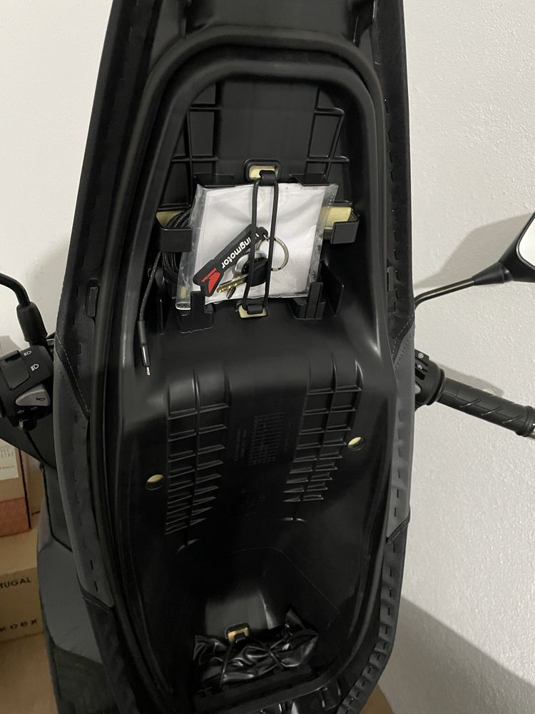 Honda PCX 125 com Topcase