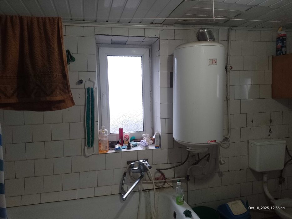 Здам кімнату толковим хлопцям.