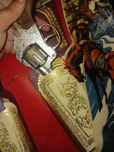 Brinquedo só tem uma arma
