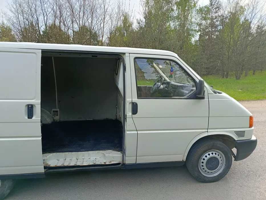 VW T4 z małym przebiegiem  Baza pod Kamper .