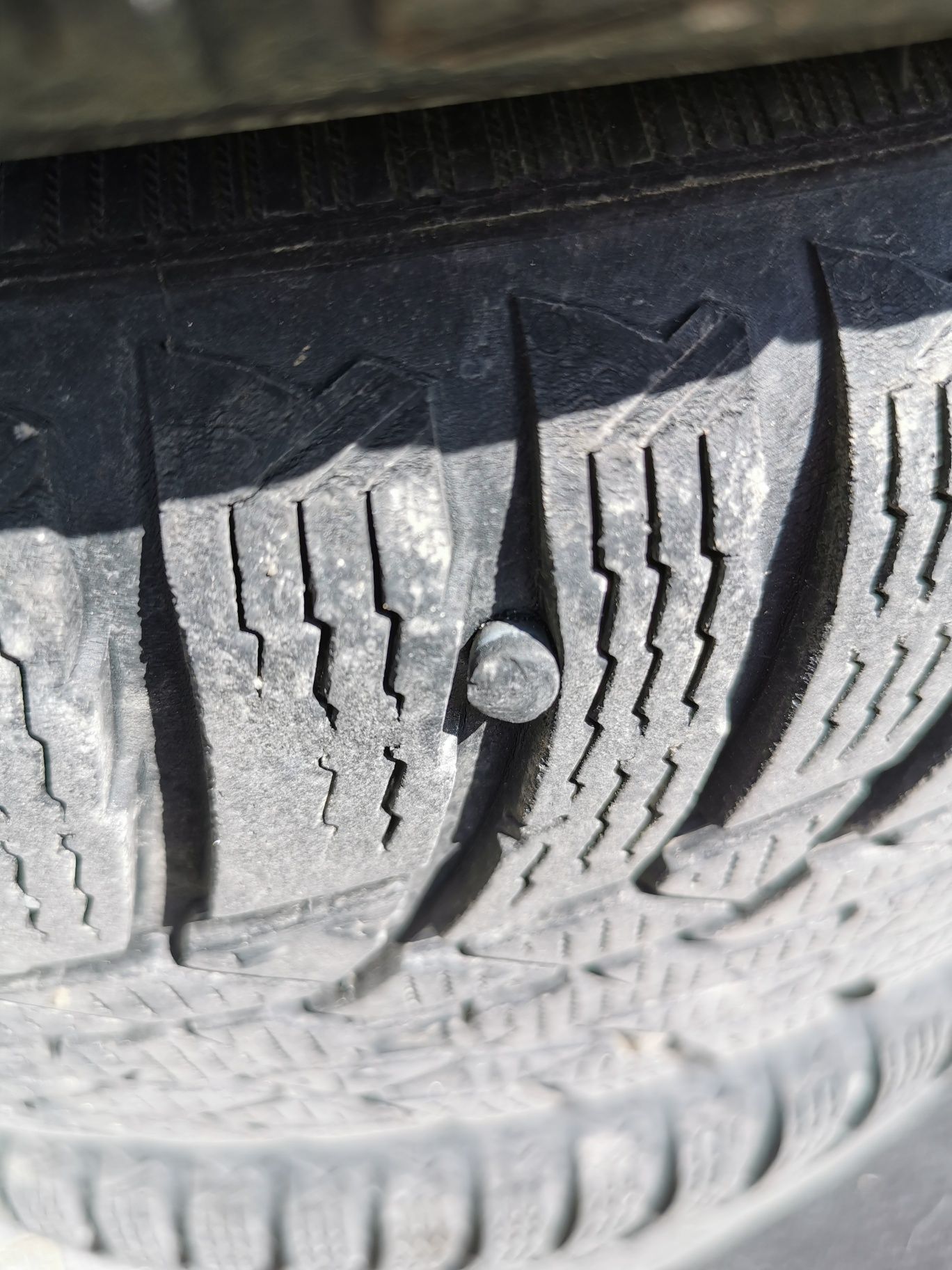 Komplet kół opony + felgi Nokian WRD4 215/60R16 OPEL SAAB