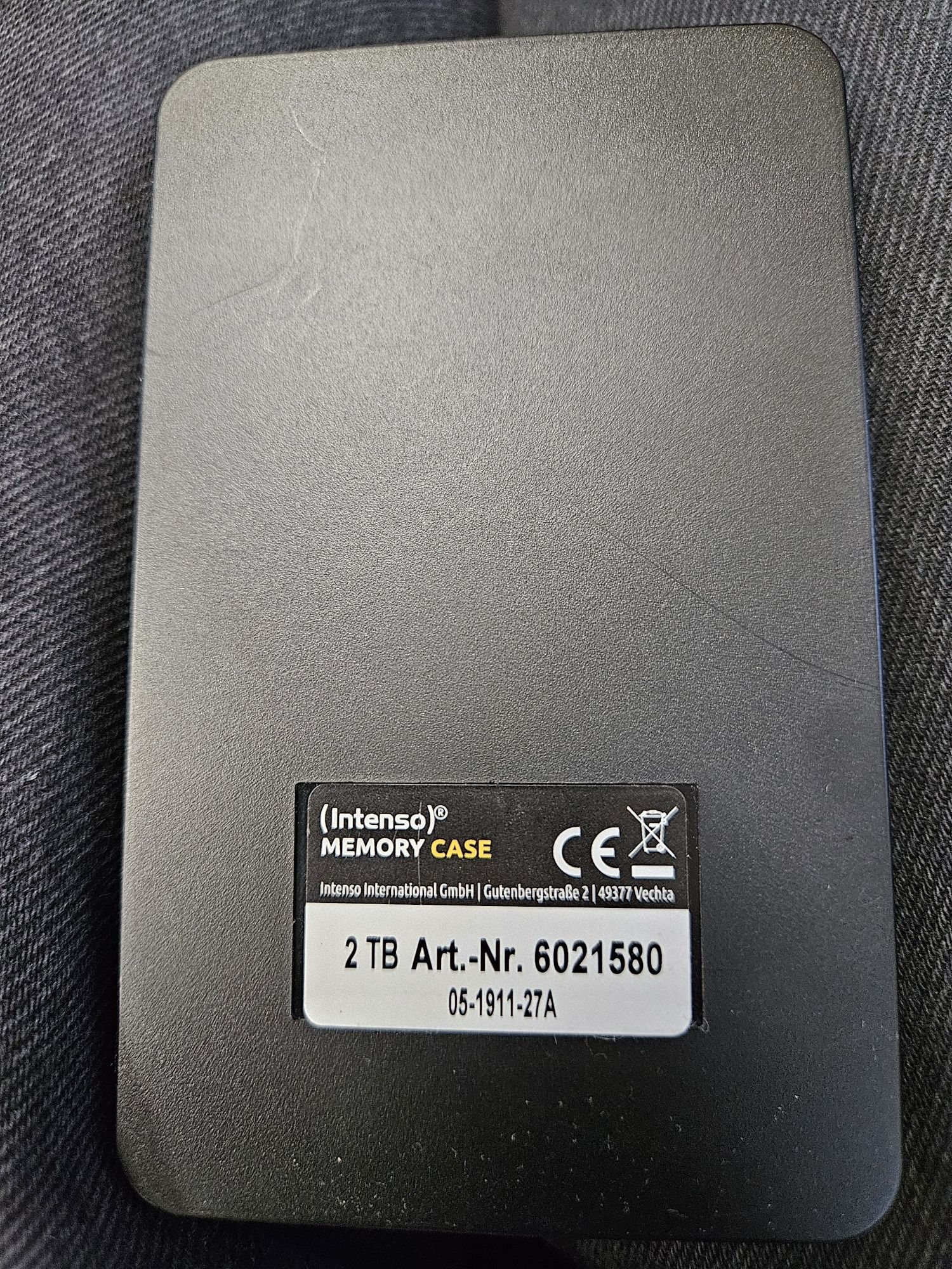 Zewnętrzny dysk 2 TB intenso memory case