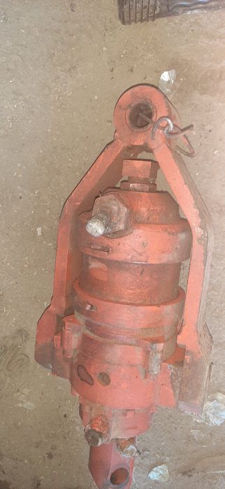 Ротатор під бур,тощо