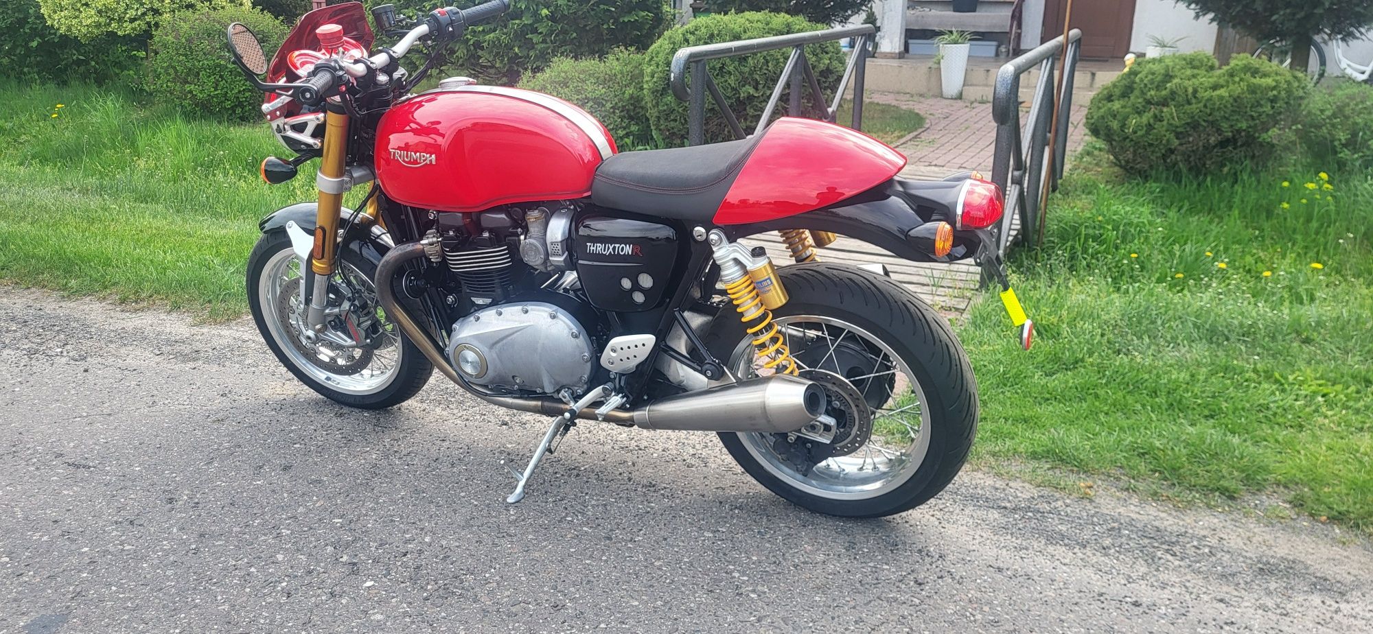 Triumph Thruxton R 1200