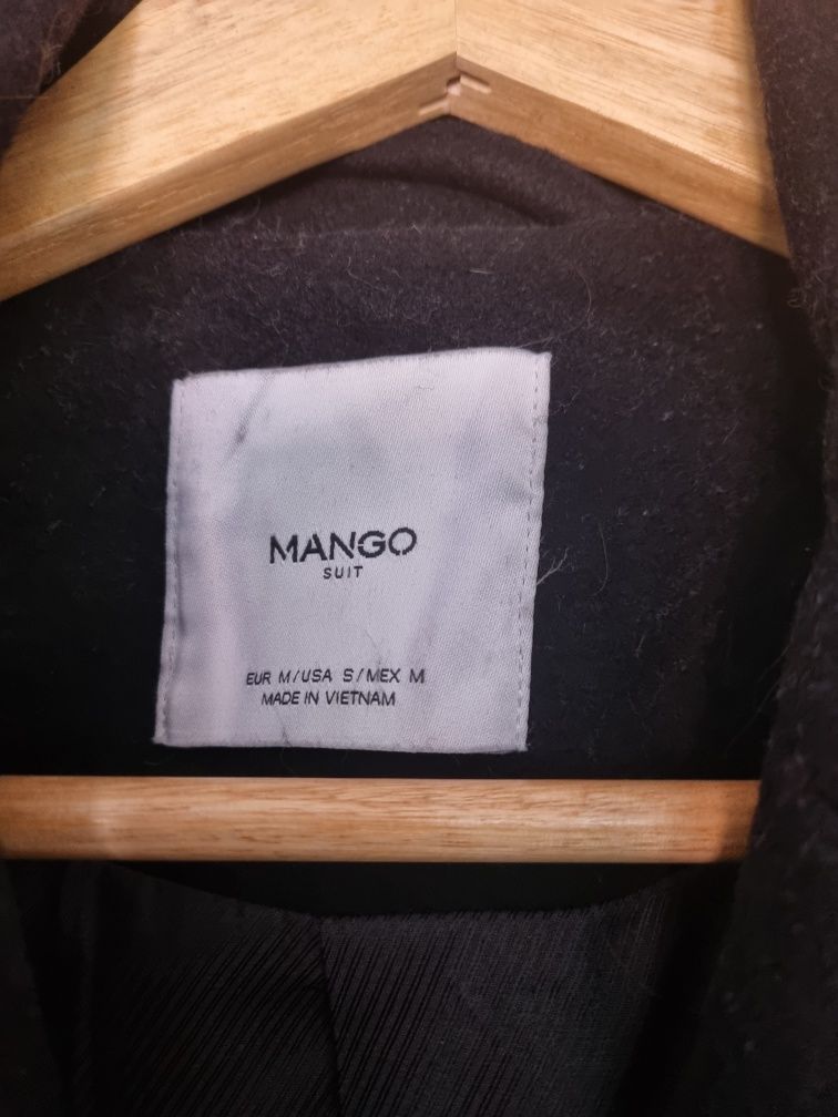 Casaco preto comprido Mango