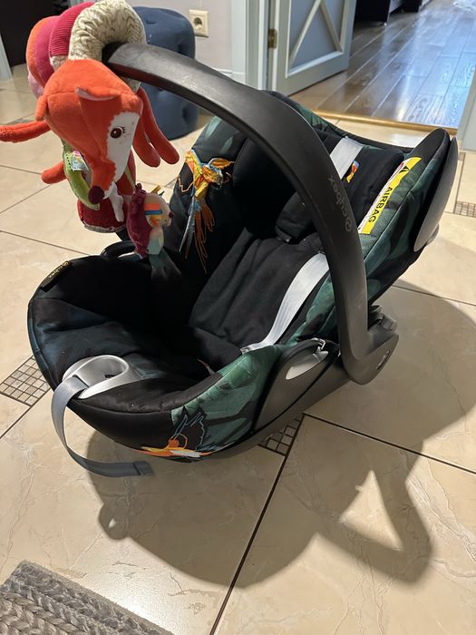 Автокрісло cybex cloud q