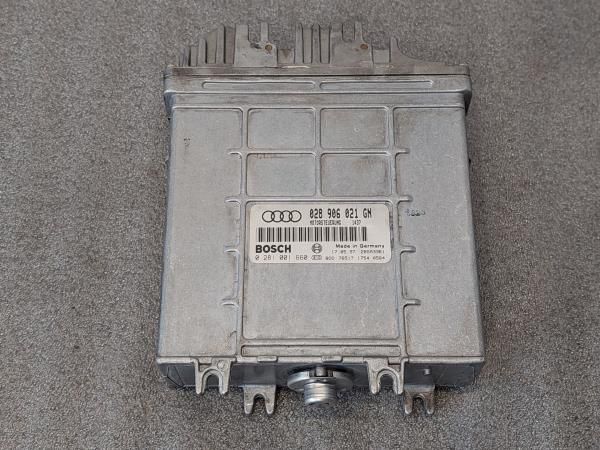 Centralina motor / ECU AUDI A4 Avant (8D5, B5)