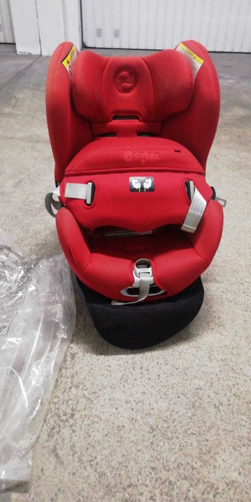 Cadeira Cybex rotativa