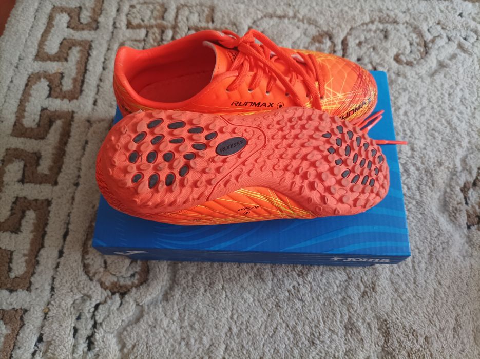 Б/у сороконожки для футбола