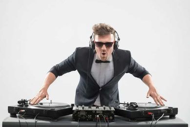 Profesjonalny ZESTAW MUZYKI dla DJ 6300 ponad HITÓW na WESELE Imprezy
