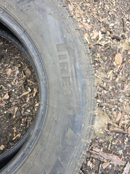 Продам шини 235/65/17