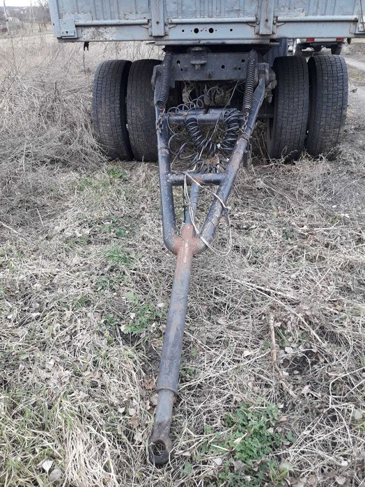 Продам причіп МАЗ в робочому стані є тент все працює.