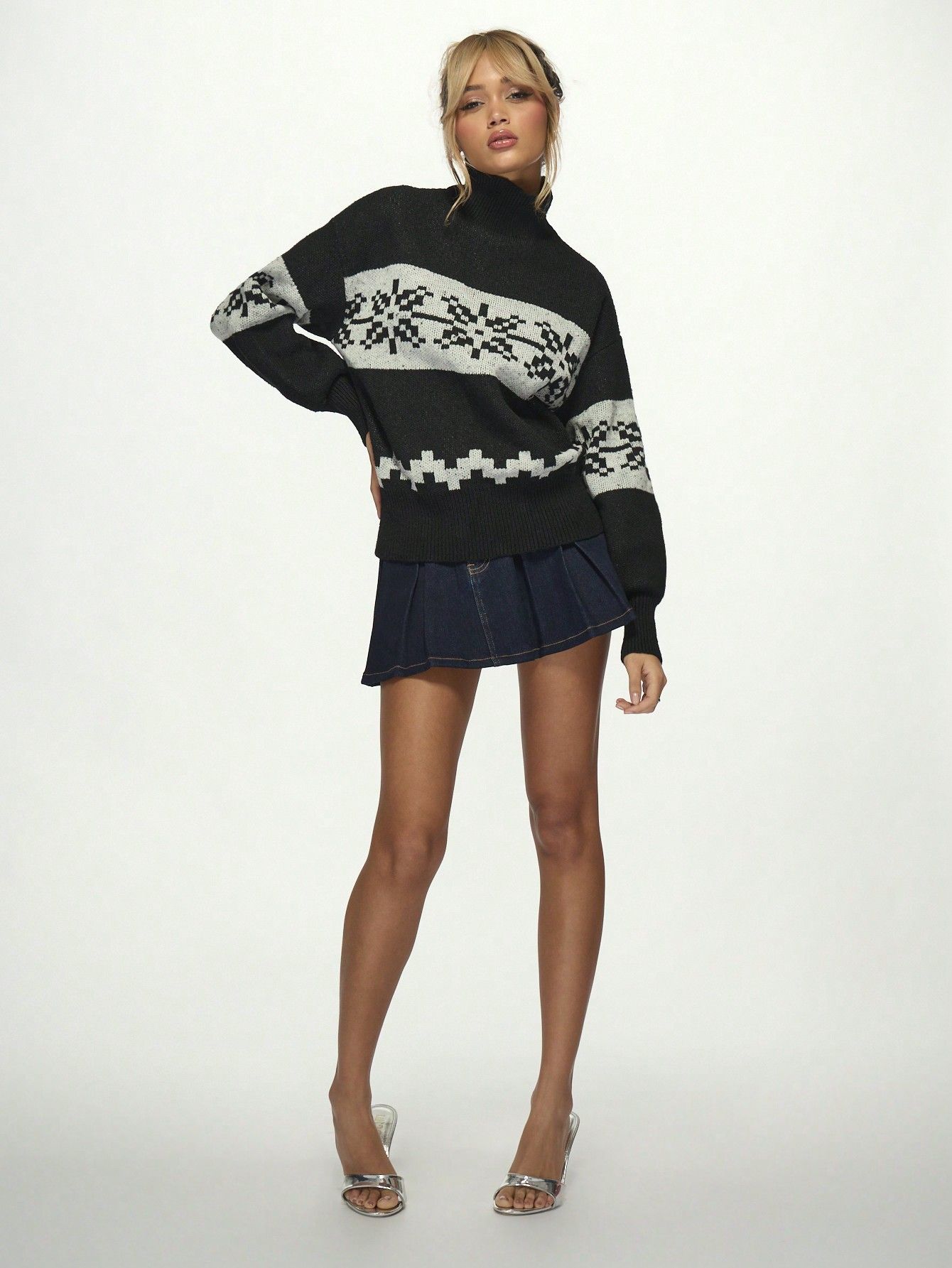 Sweterek Wełniany Oversize Z Golfem Czarno-Biały Casual Missguided S