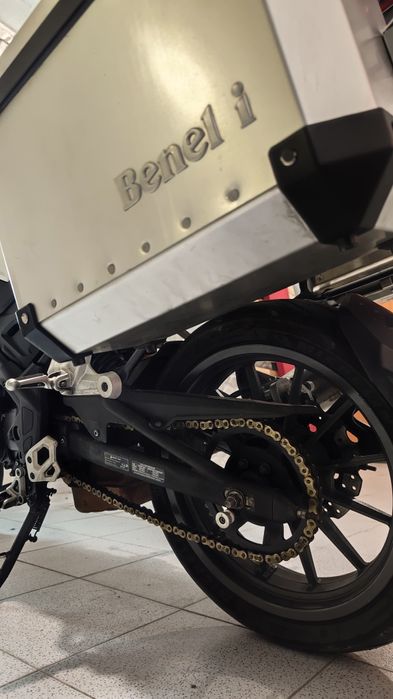 Benelli trk 251 branca