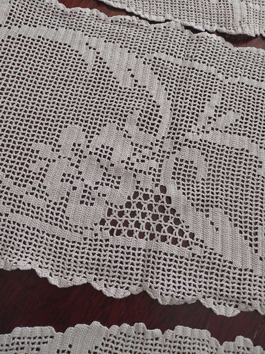 conjunto de naperons em crochet de linha fina