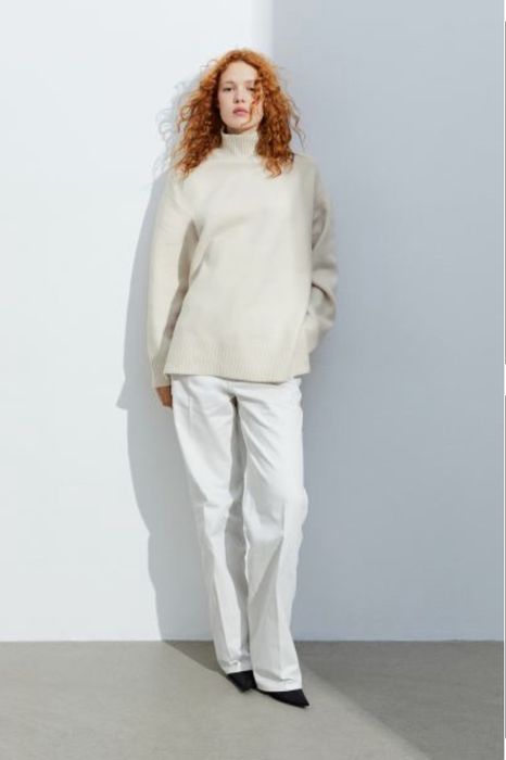 Оверсайз светр h&m з коміром та розрізами по бокам (розмір S)