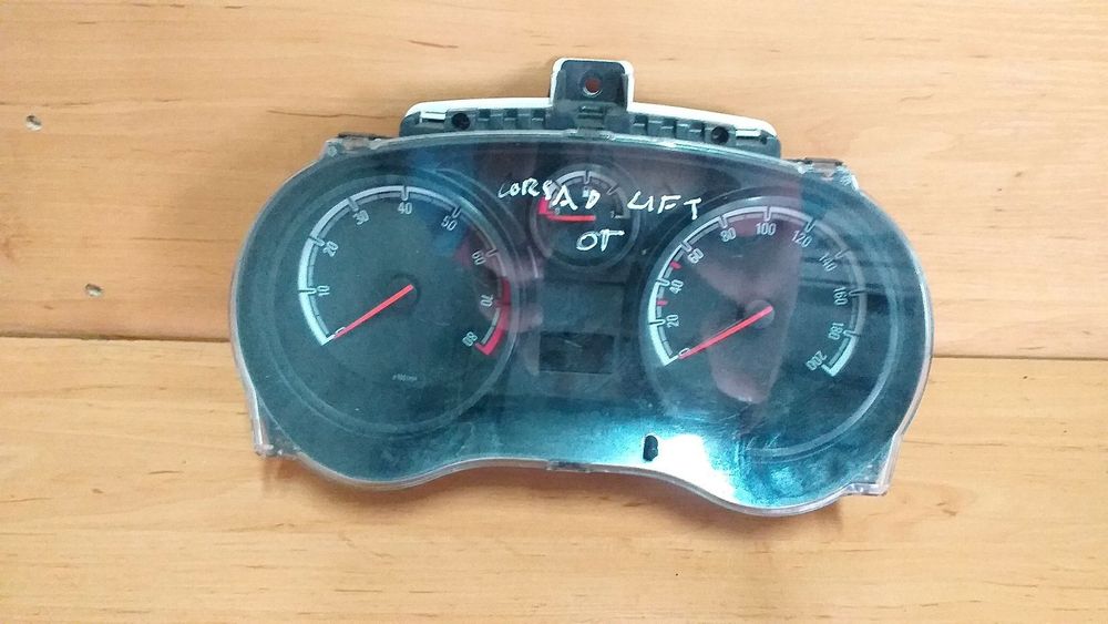 Licznik zegary Opel Corsa D Lift 13312031