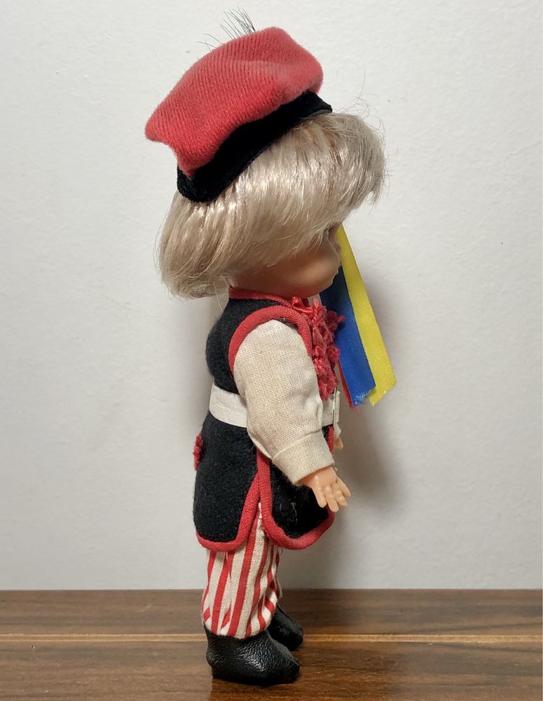 Retro figurka Krakowiak w stroju ludowym Cepelia PRL vintage zabawka