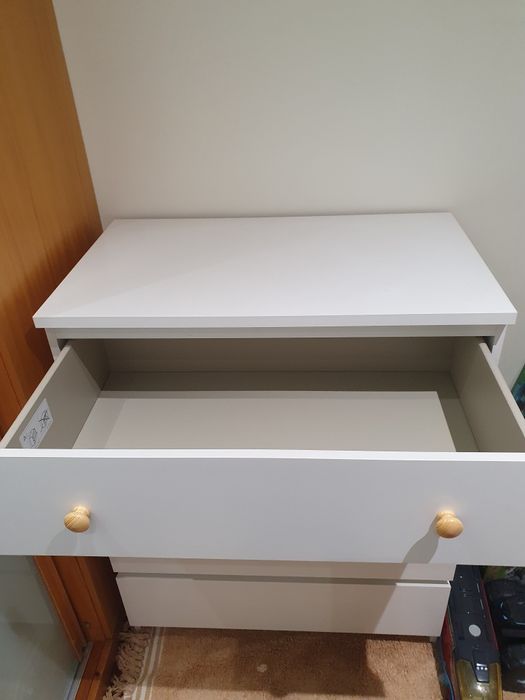 Cómoda Ikea Malm 4 gavetas