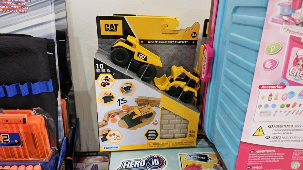 Trator  CAT brinquedo