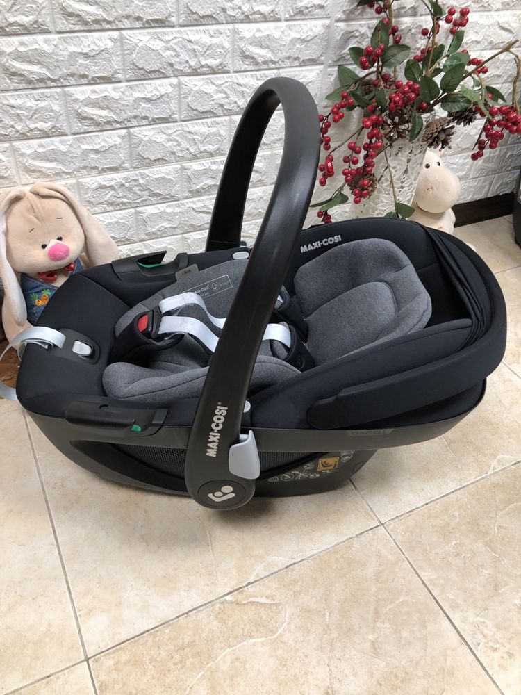 Автокрісло MAXI-COSI Pebble 360 Група 0+ (0-13 кг) автолюлька