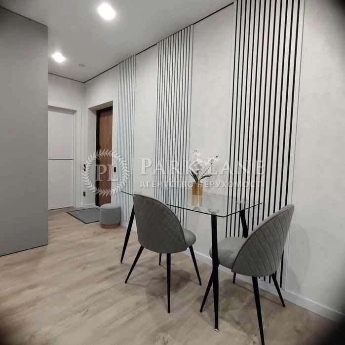 Продаж 1к квартири з ремонтом ЖК Варшавський 3