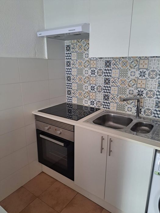 T1 equipado em Monte Abrão