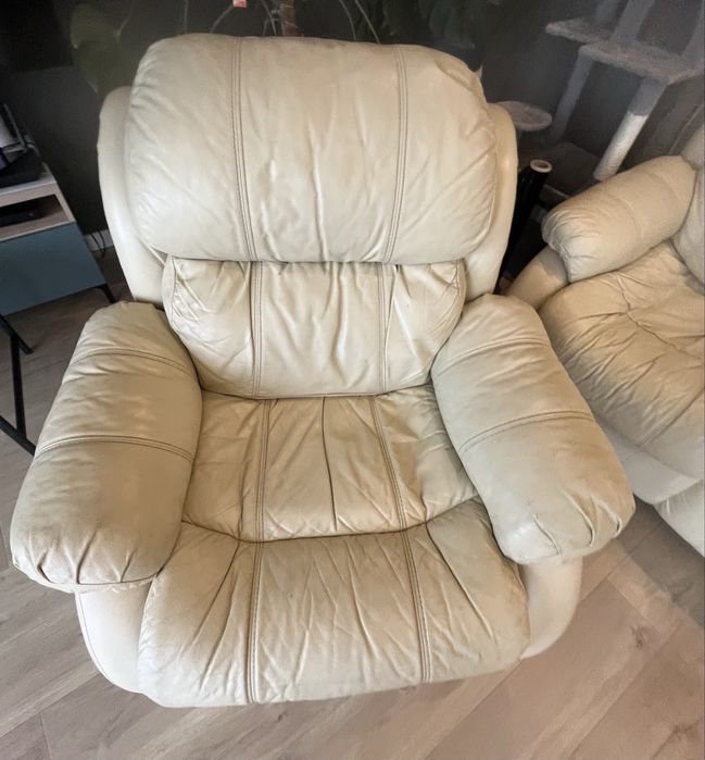 Skorzany zestaw wypoczynkowy.Sofa 3osobowa z funkcją spania + 2fotele