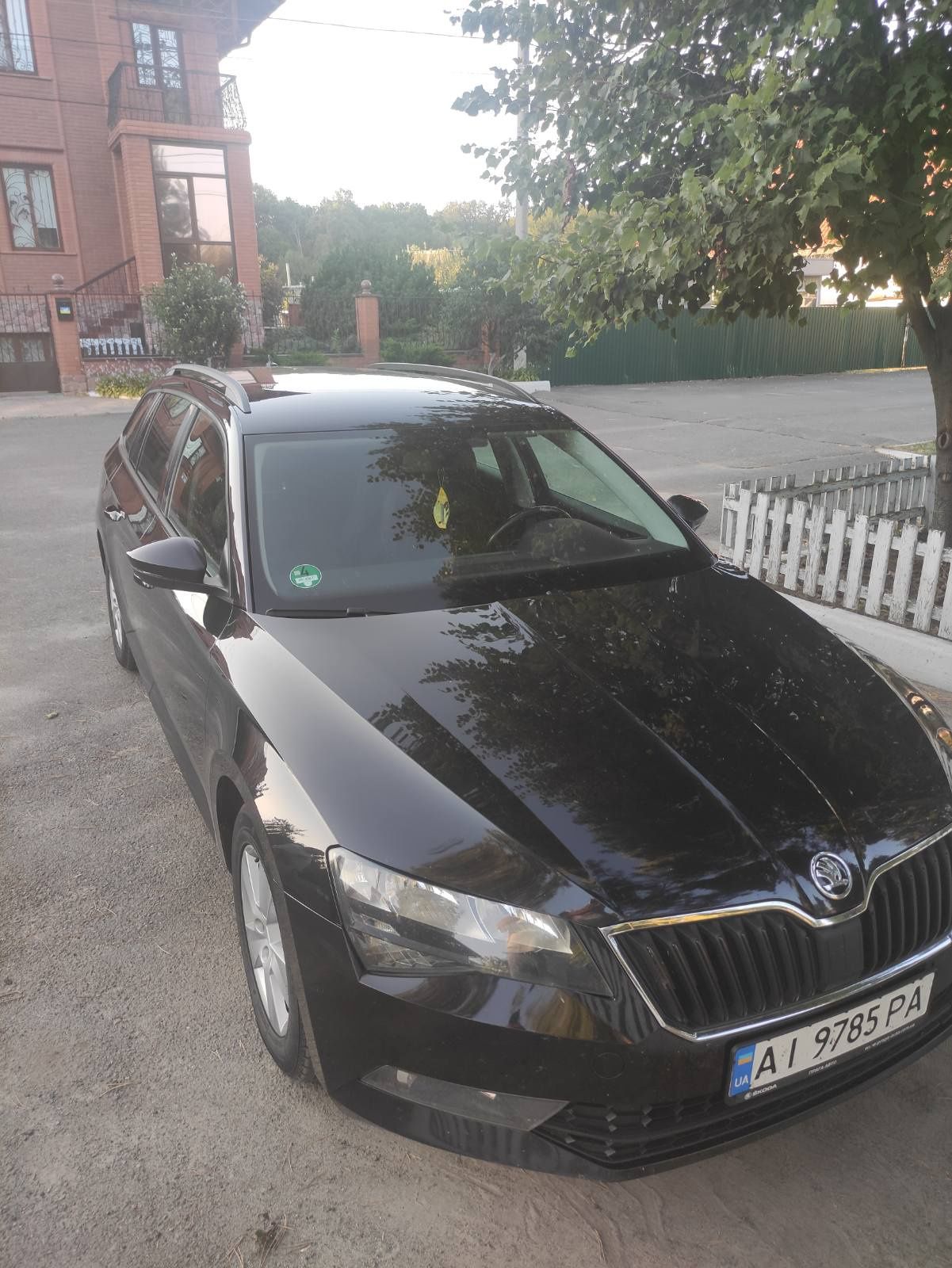 Машина Skoda superb