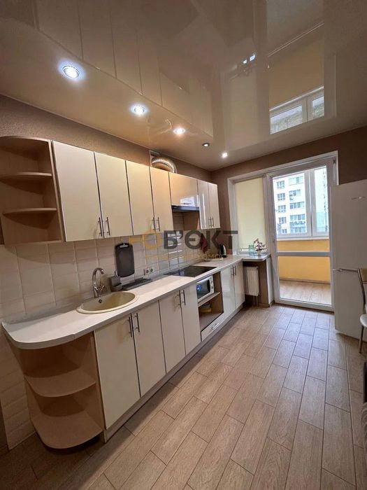 Продам 1-кімнатну квартиру, ЖК Мира, 40 м2, м.Масельського, Новобудова