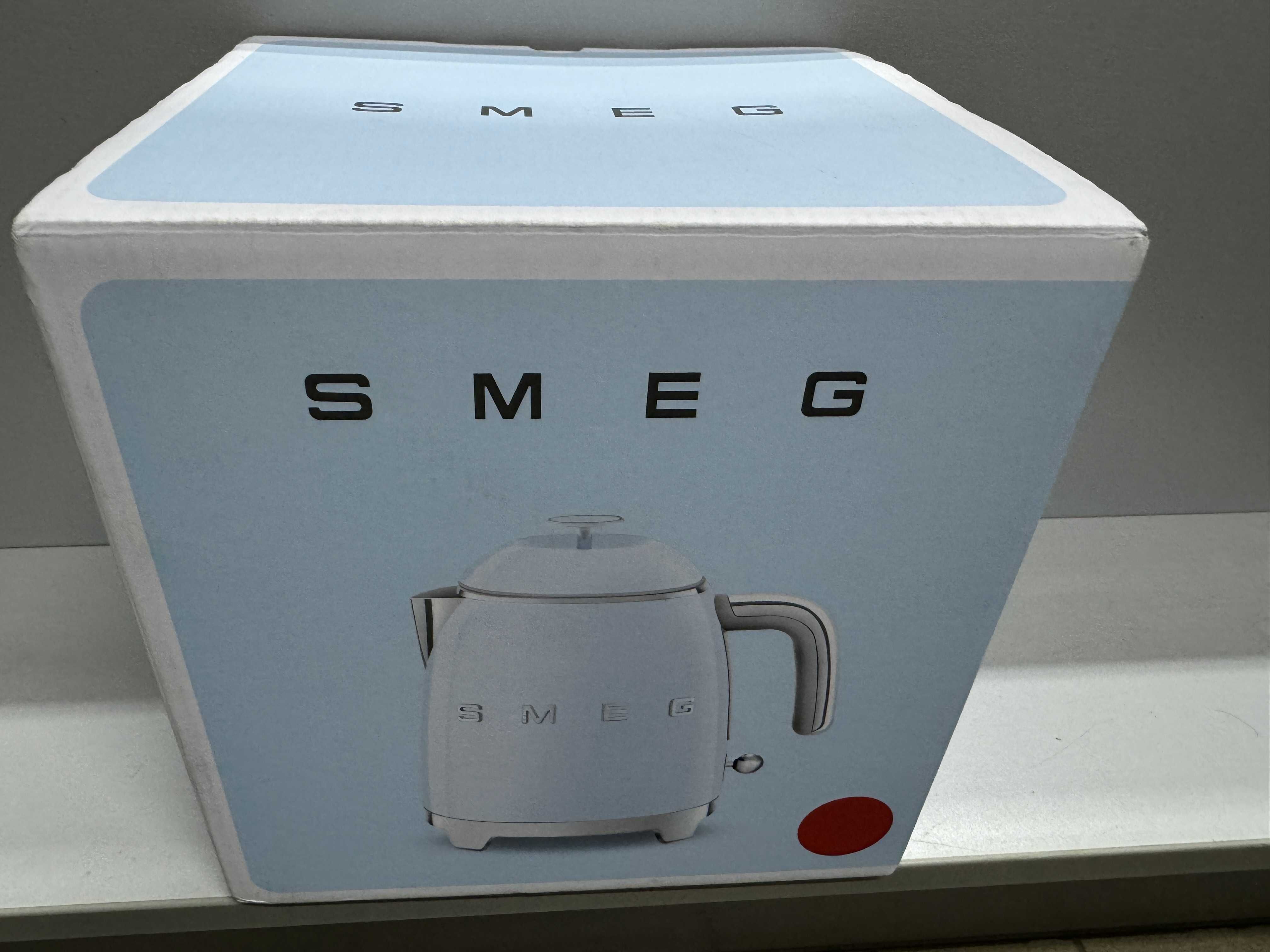 Електрочайник Smeg KLF05RDEU EU Новий!