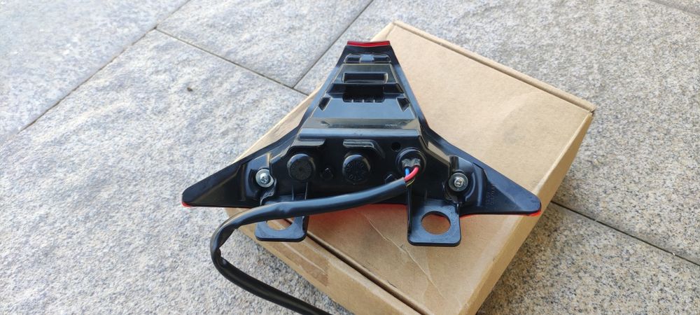 Farolim Kawasaki Z1000 novo