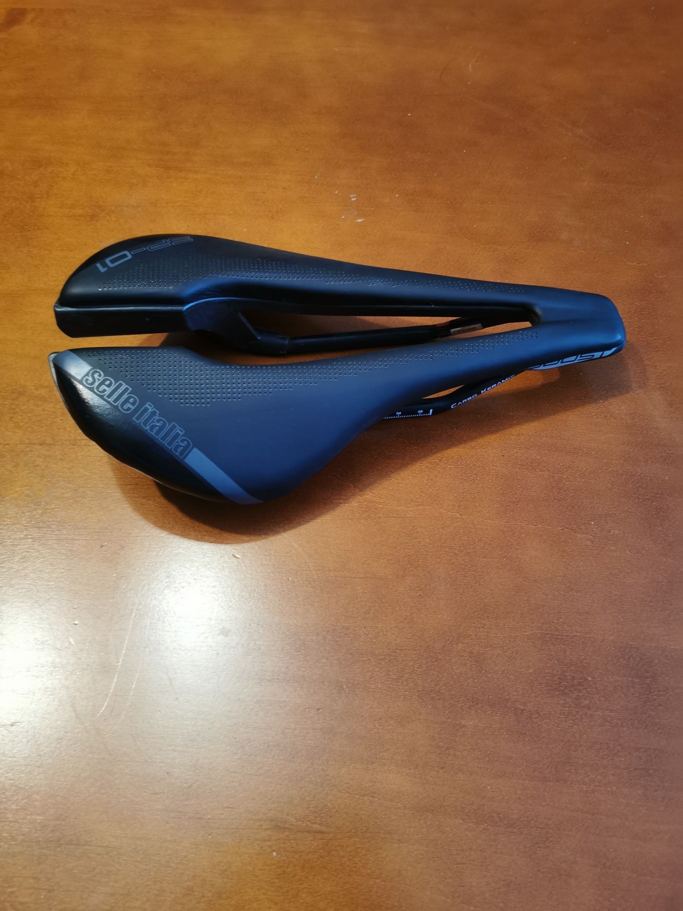 siodełko selle italia sp 01 boost carbon super