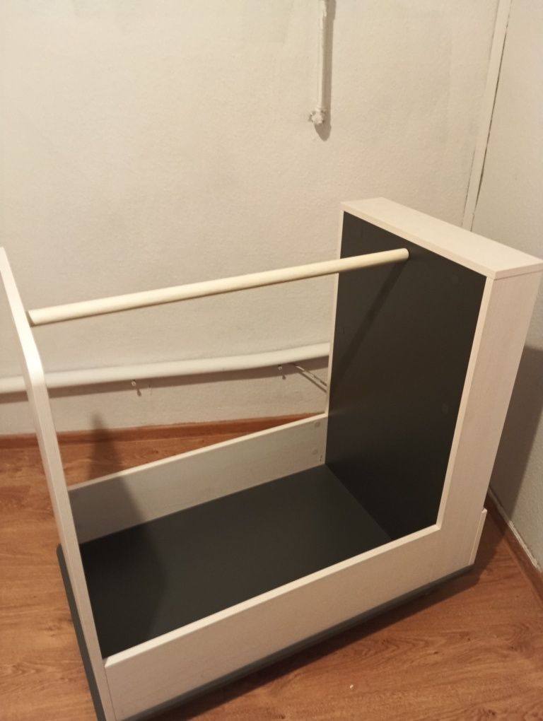 Nest kontenerek z drążkiem