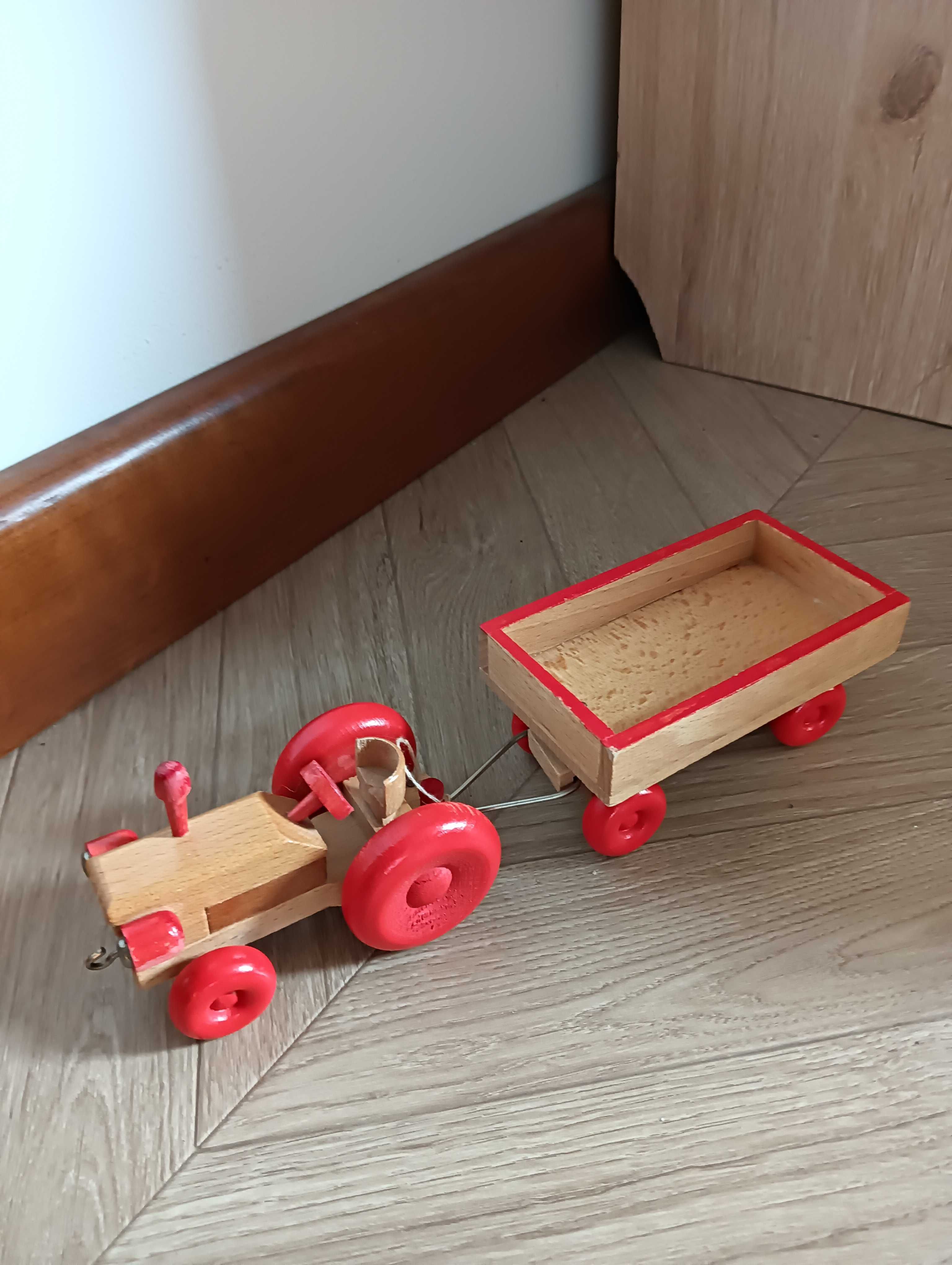 Drewniany traktor traktorek z przyczepką