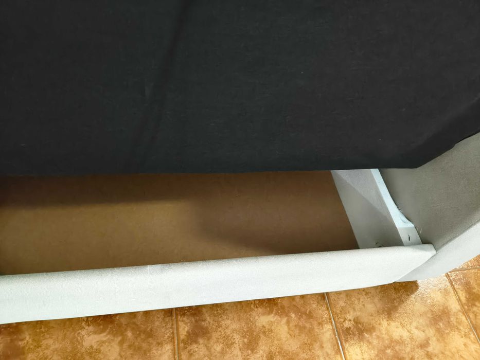 Sofá 3 Lugares impecável