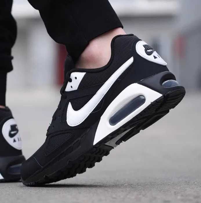 Кросівки чоловічі Nike Air Max Ivo Black 580518-011 (ОРИГІНАЛ).