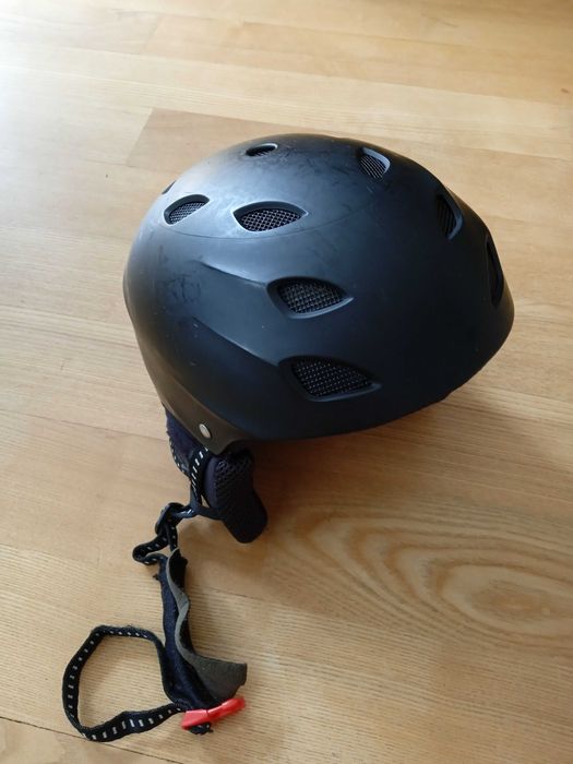 Kask narciarski ElePun czarny