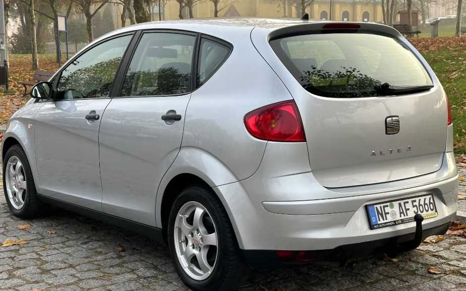 Разборка Seat Altea  бампер передній задній